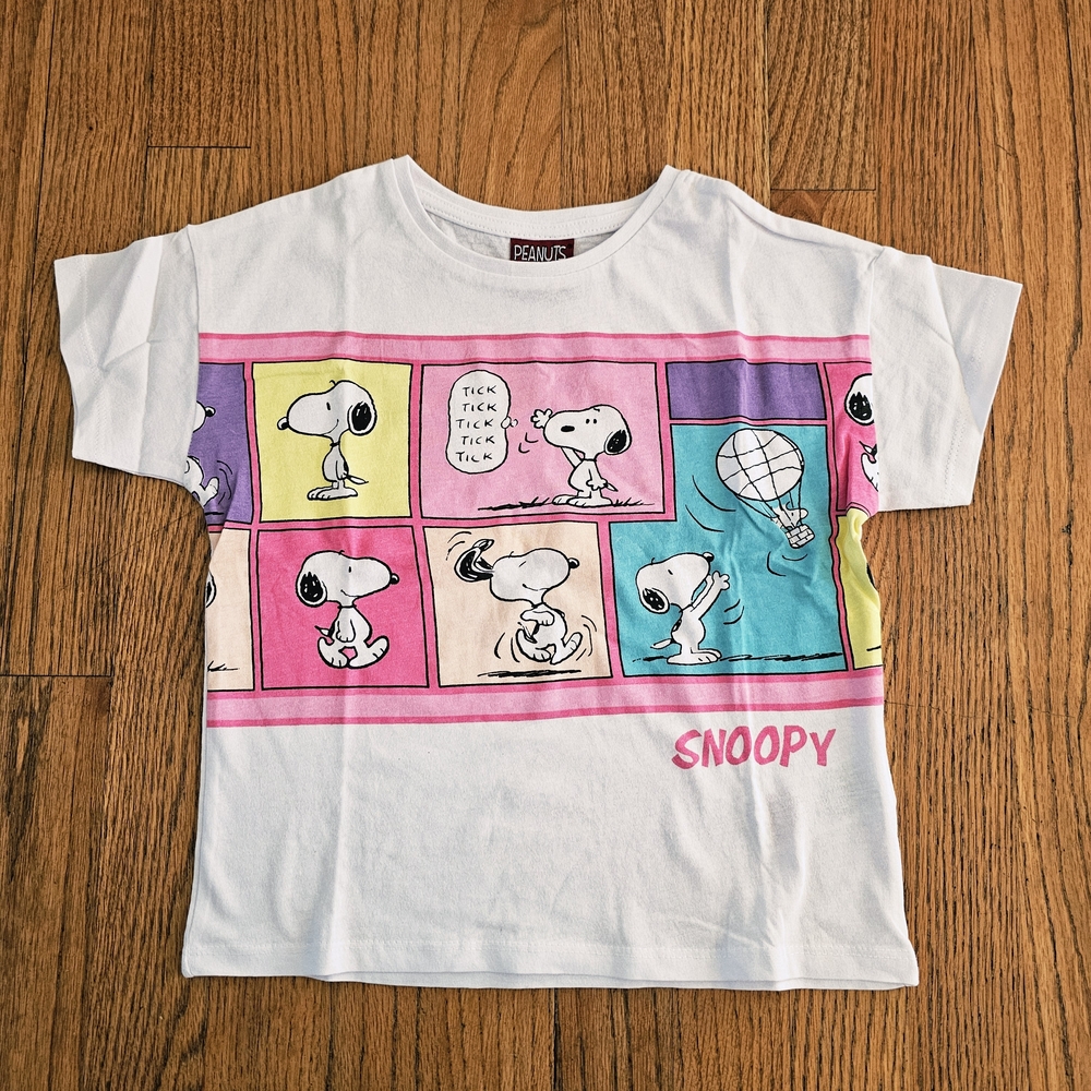 NWOT Peanuts Snoopy Short Sleeve Tee Girls Size 4-5, EU 110cm